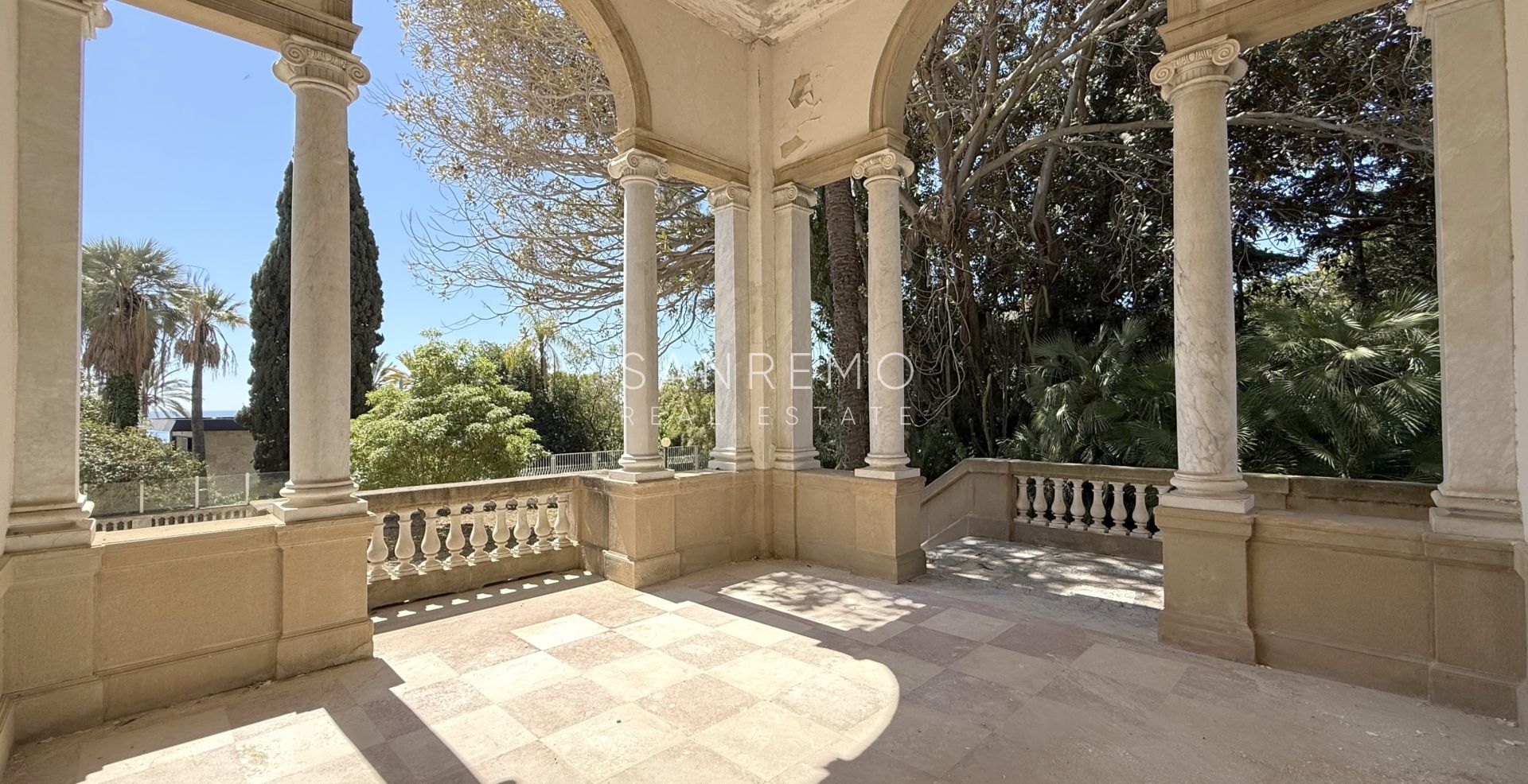 Historic residence of exceptional beauty and prestige