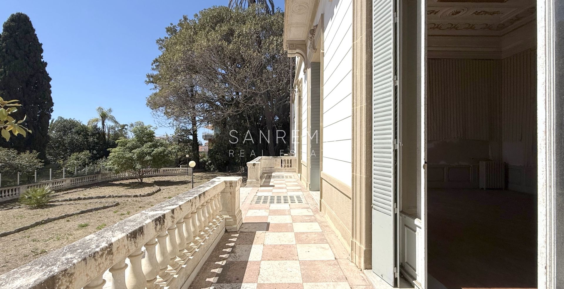 Historic residence of exceptional beauty and prestige