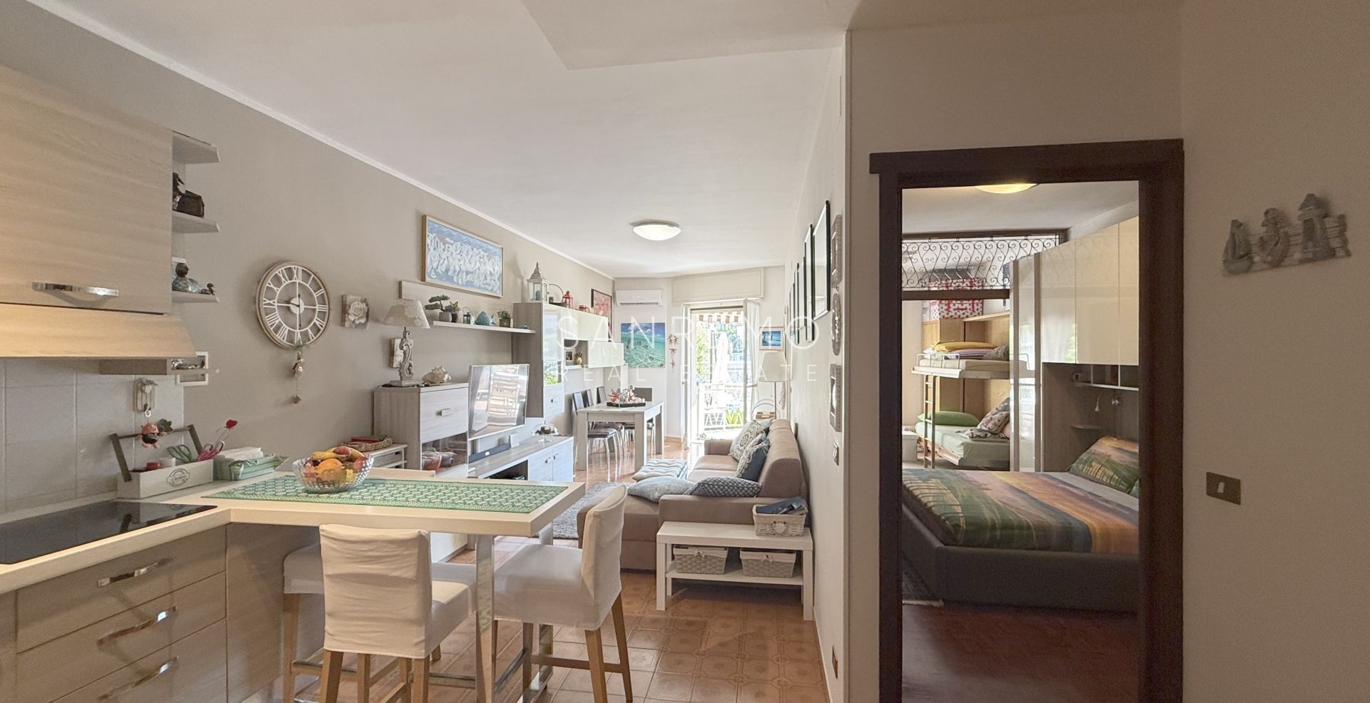 Charming one-bedroom apartment with a pleasant outdoor space