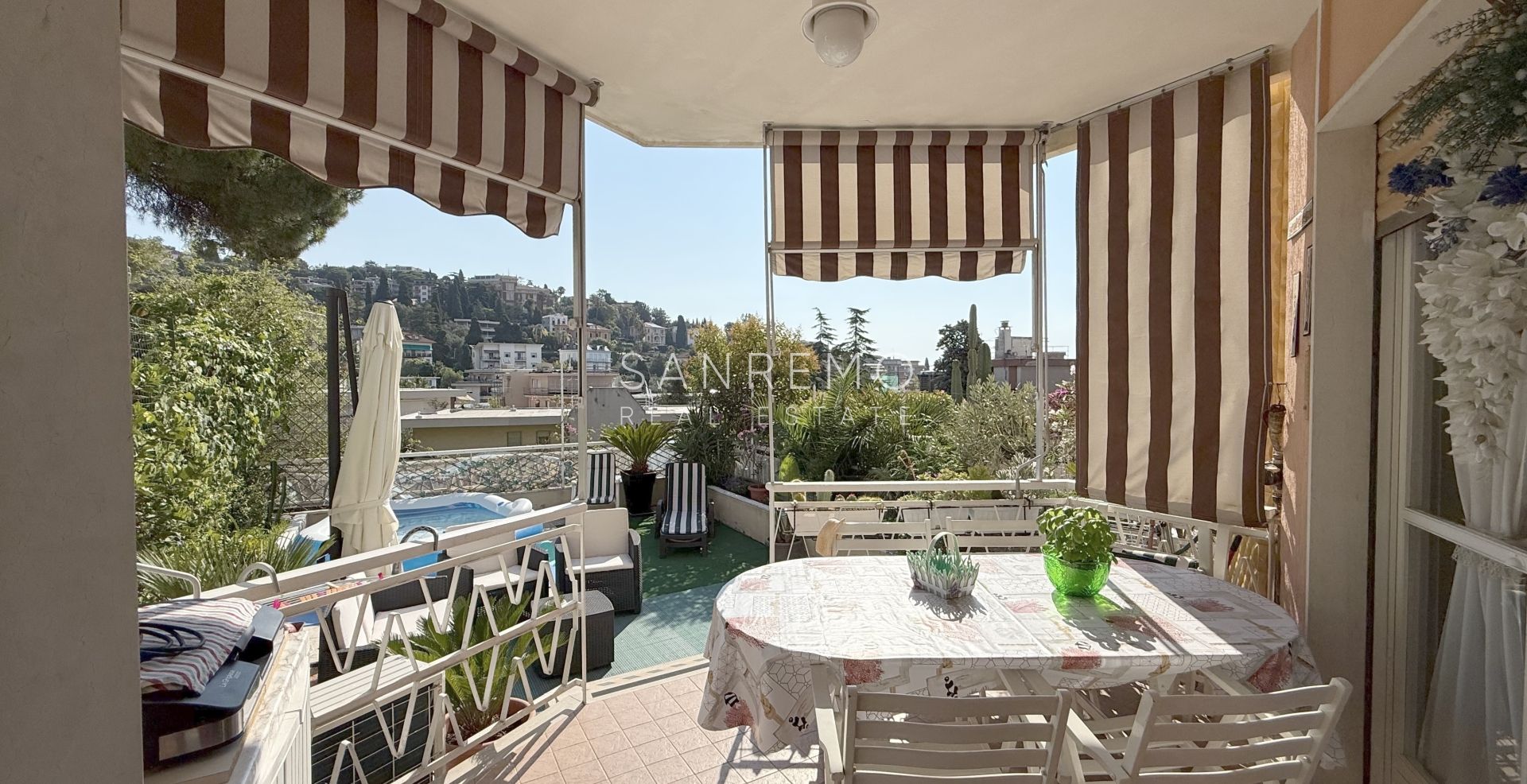 Charming one-bedroom apartment with a pleasant outdoor space