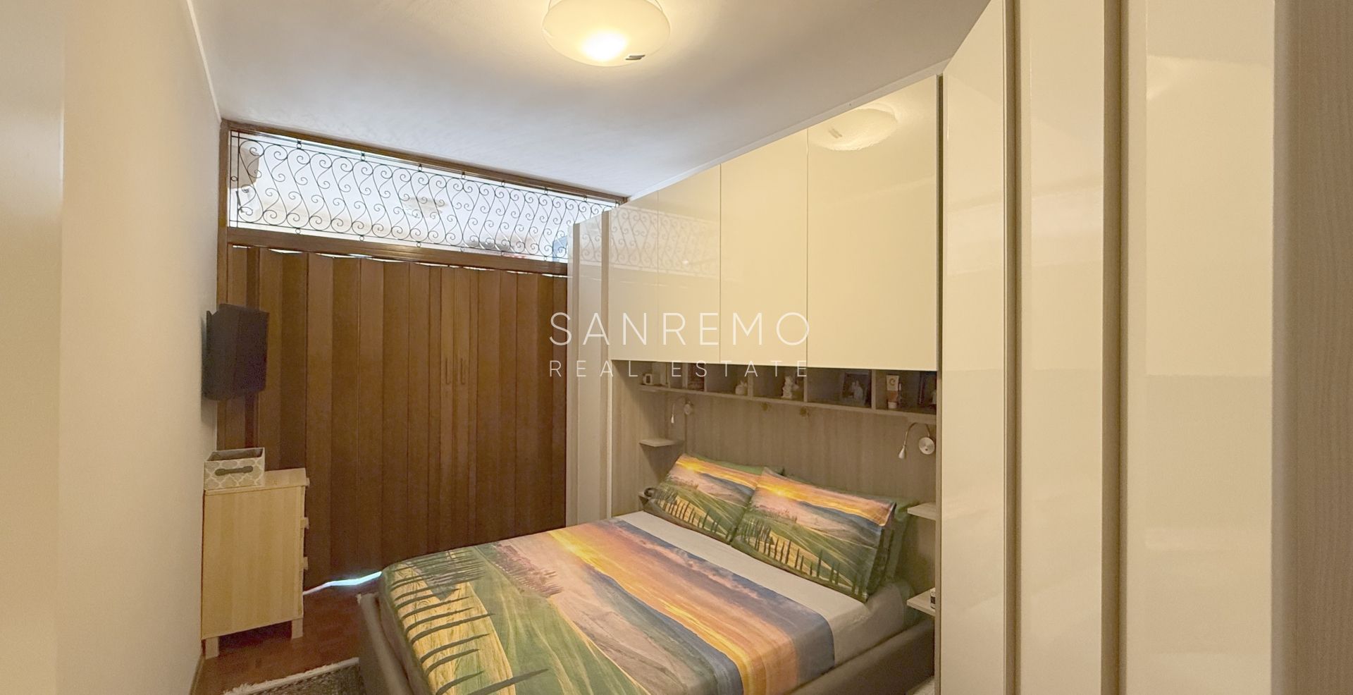 Charming one-bedroom apartment with a pleasant outdoor space
