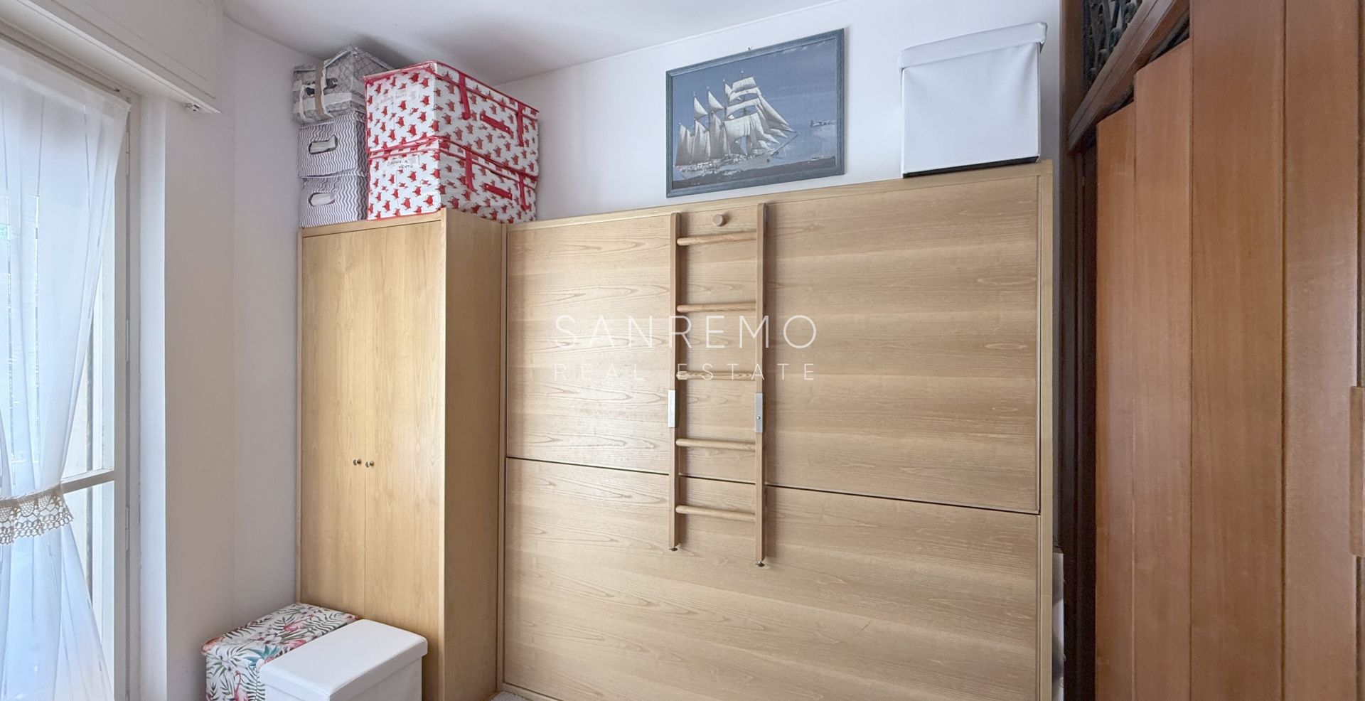 Charming one-bedroom apartment with a pleasant outdoor space
