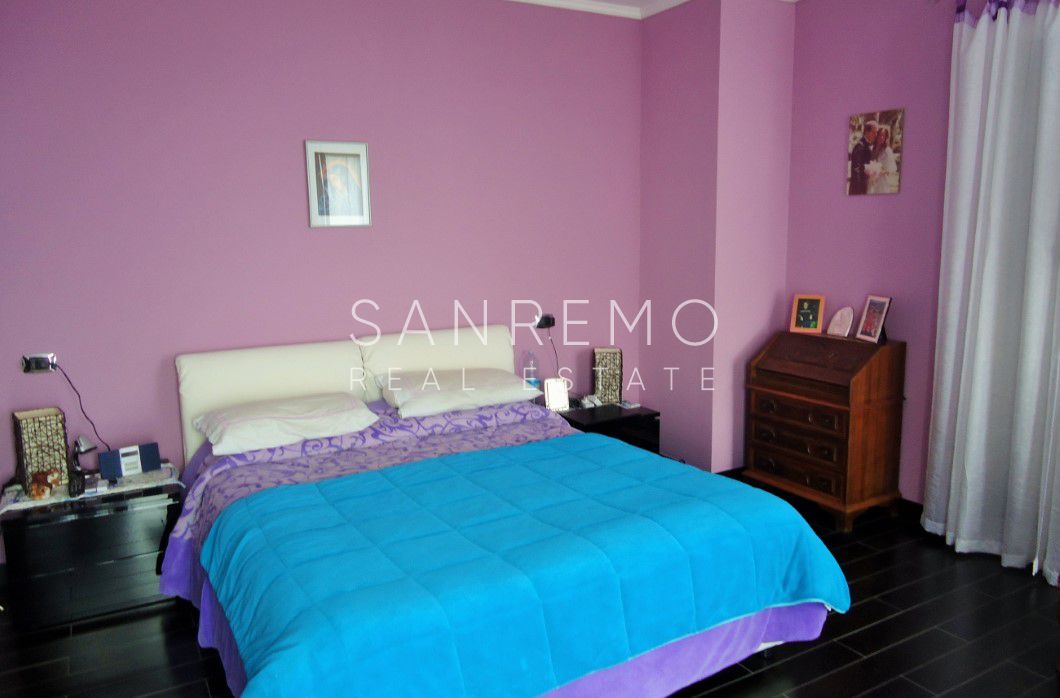 Villa with garden on sale in Sanremo