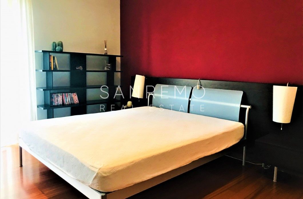 apartment close to Portosole with swimming pool and concierge