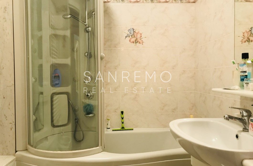apartment close to Portosole with swimming pool and concierge