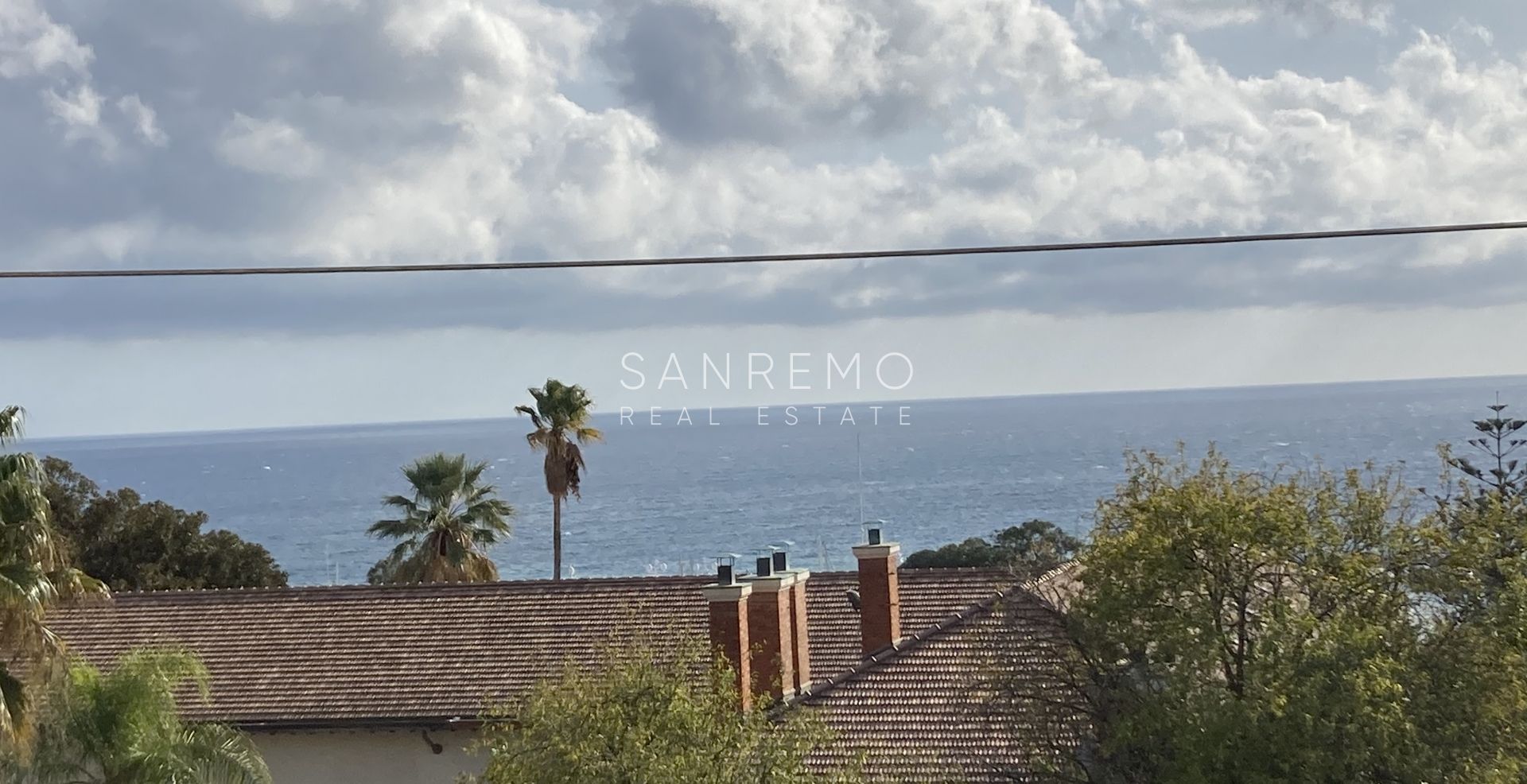 2 room apartment in Portosole area with nice sea view