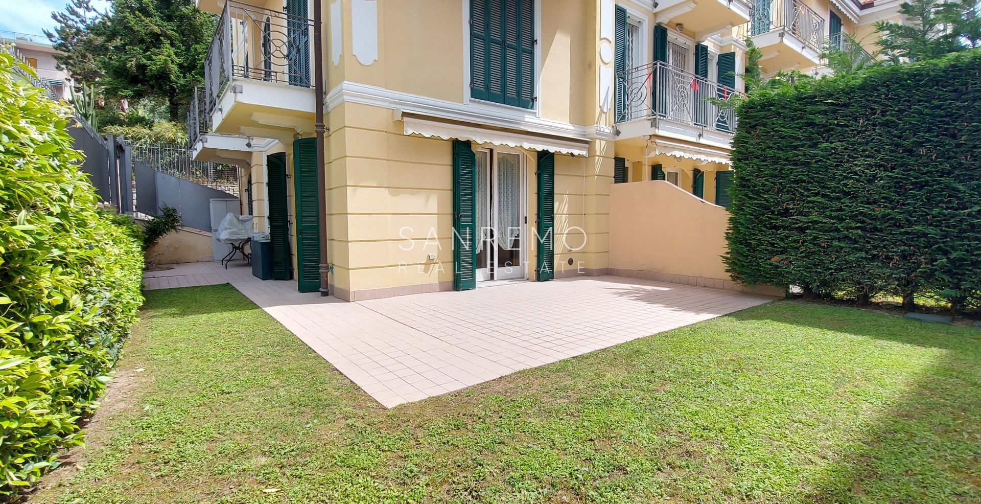 Nice apartment with garden in the centre of Bordighera