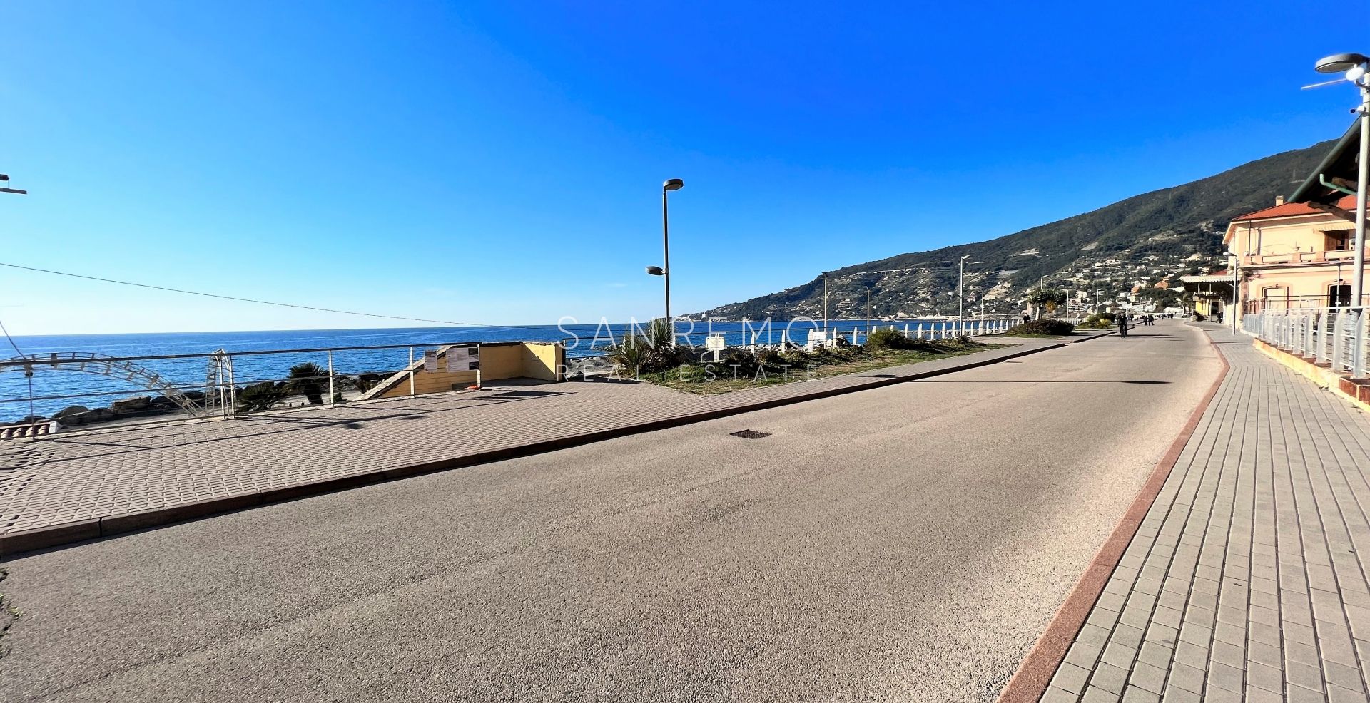 nice apartment close to the beach and the bike path