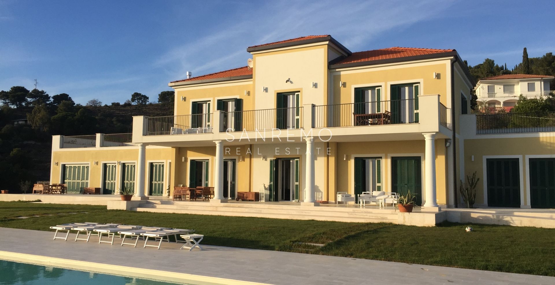 Magnificent villa for sale close to Sanremo