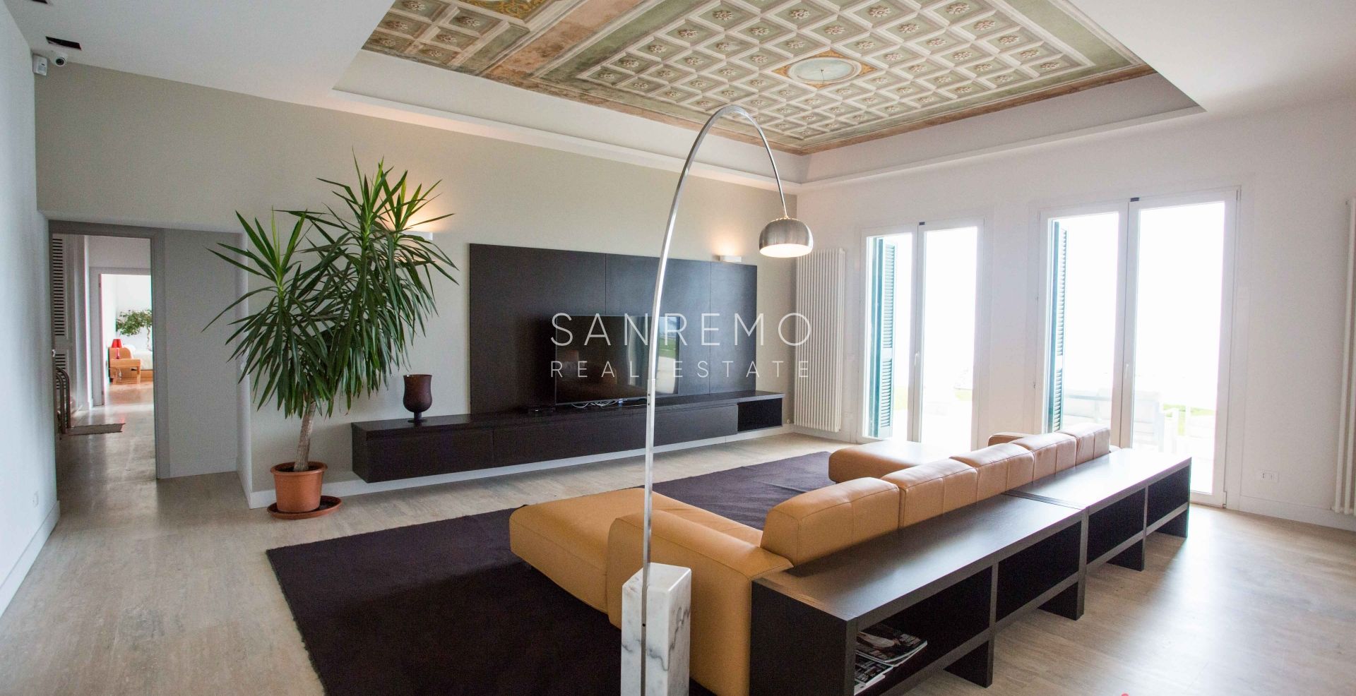 Magnificent villa for sale close to Sanremo