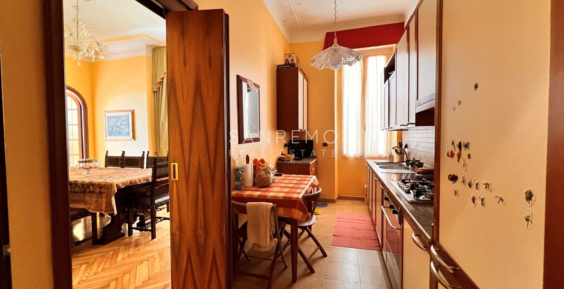 apartment with 3 bedrooms in the city centre, close to the Casino