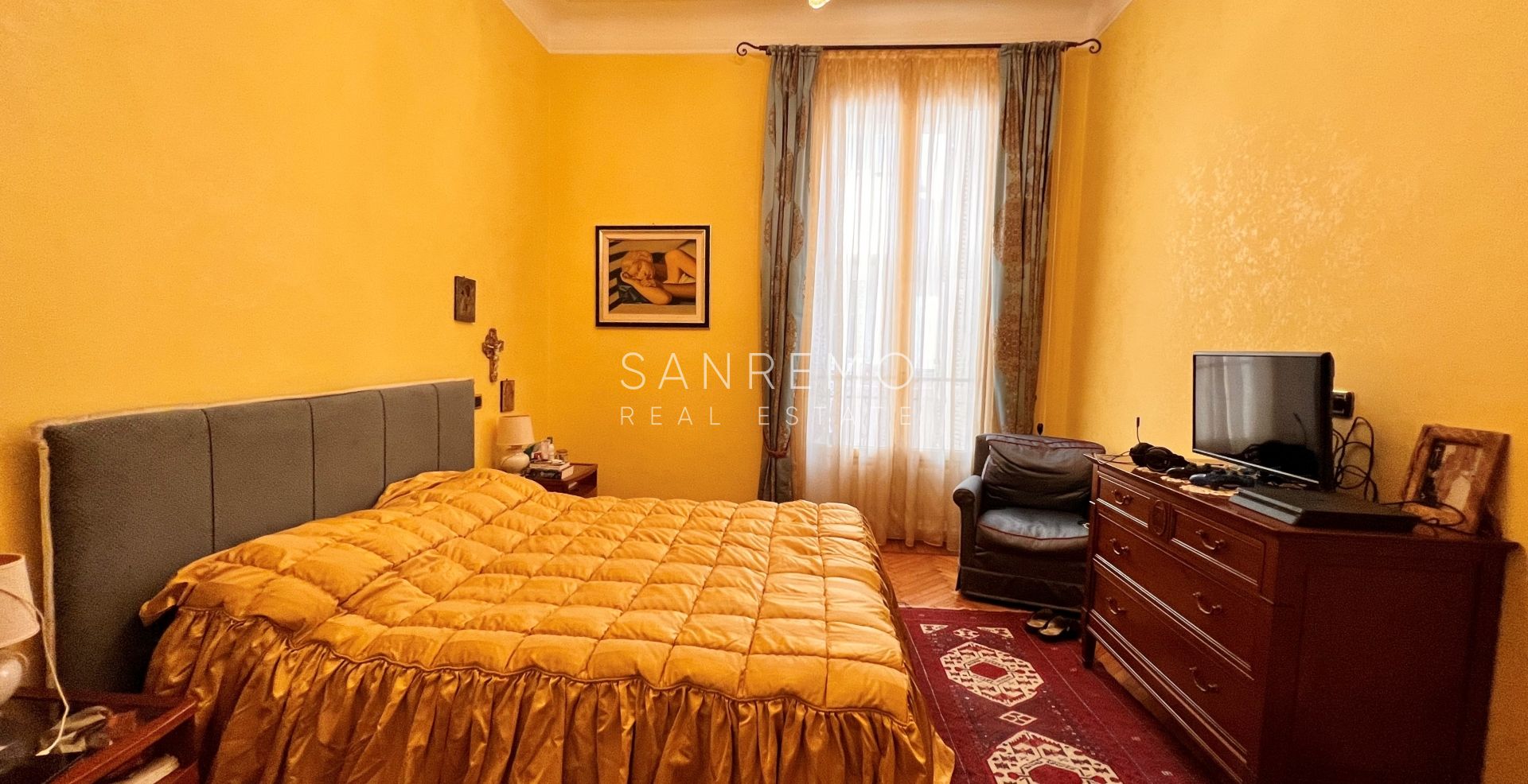 apartment with 3 bedrooms in the city centre, close to the Casino