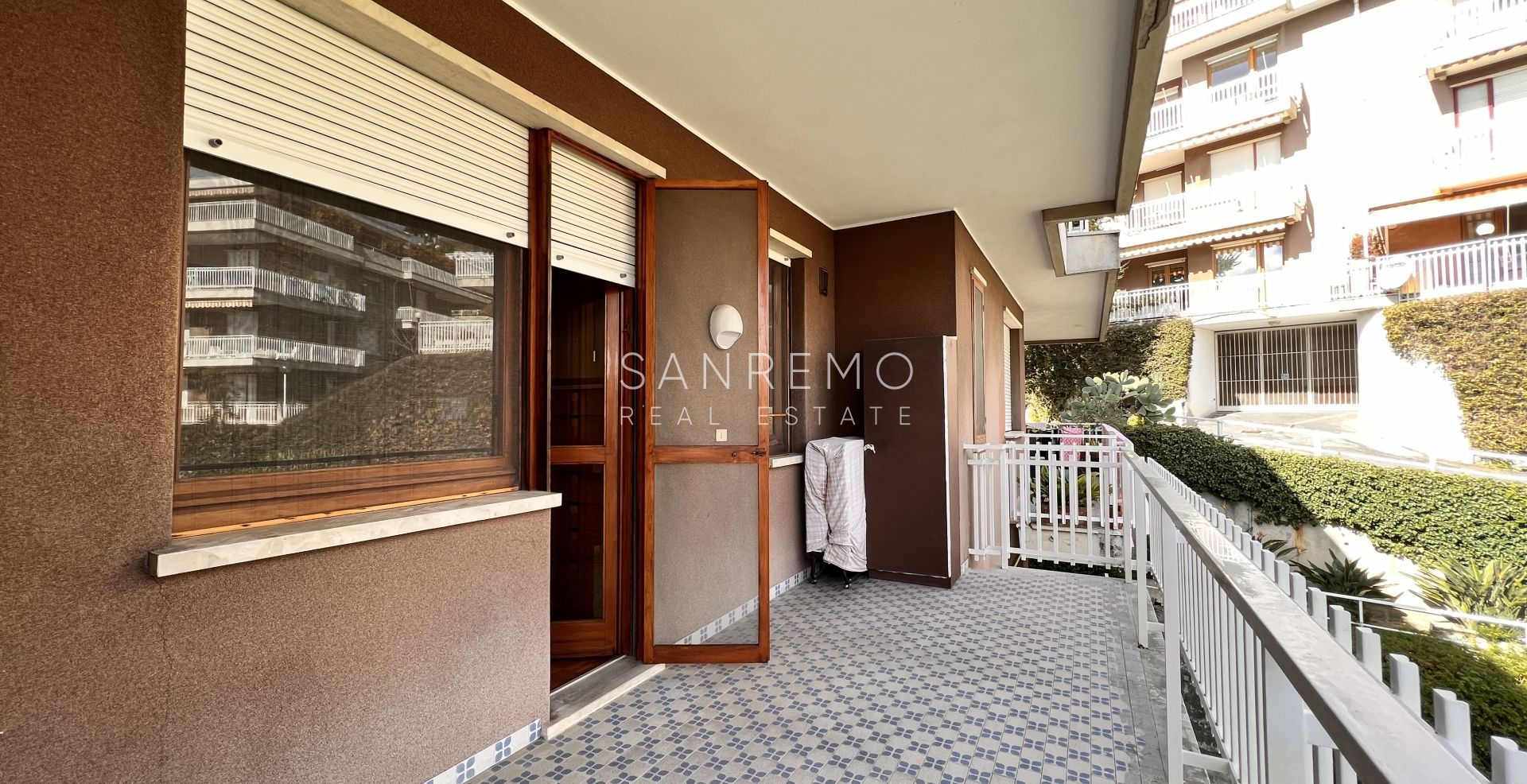 3 bedroom apartment behing Portosole