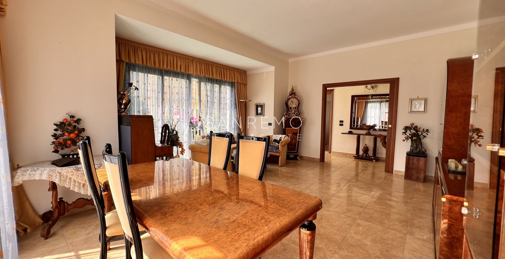 Lovely villa surrounded by greenery within walking distance of the Casino