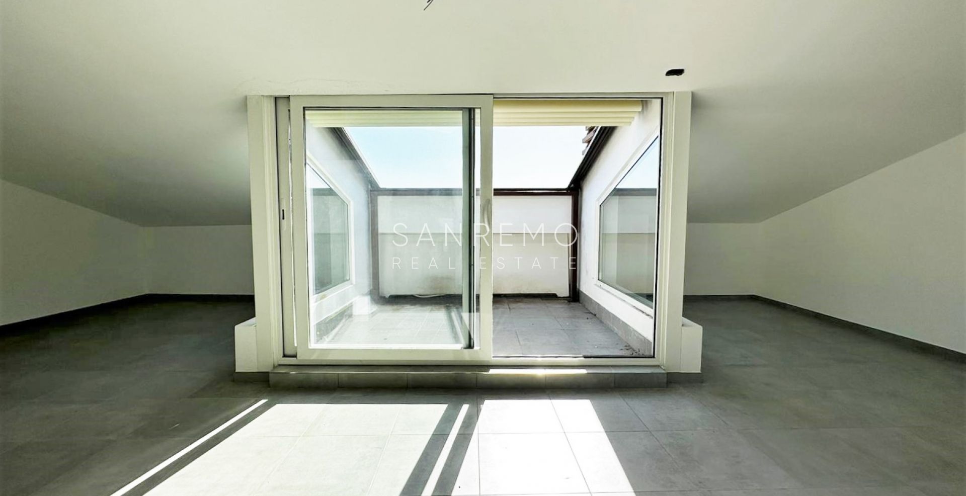 Apartment with  seaview in Ospedaletti