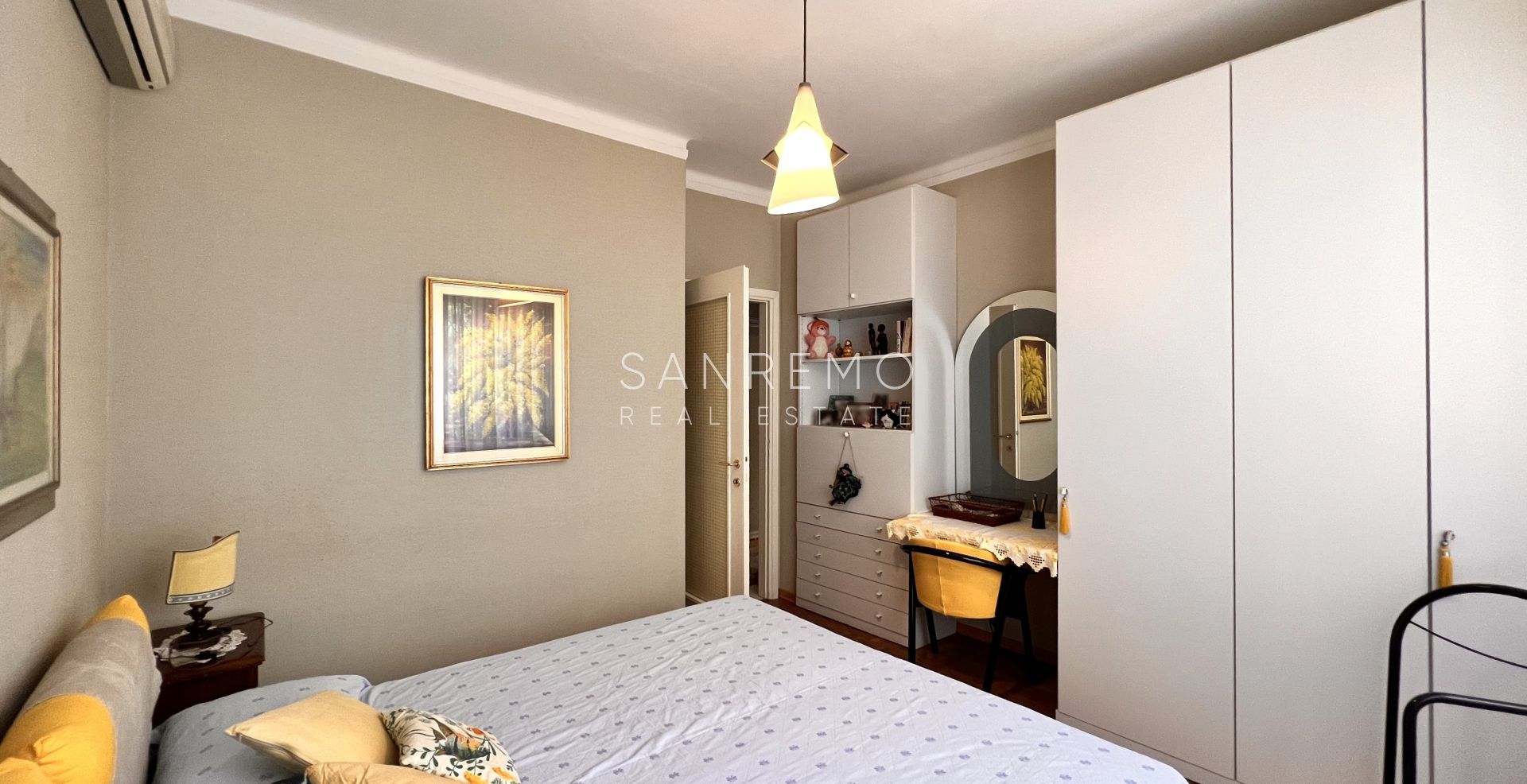 large apartment with terraces and garden in a great building with concierge