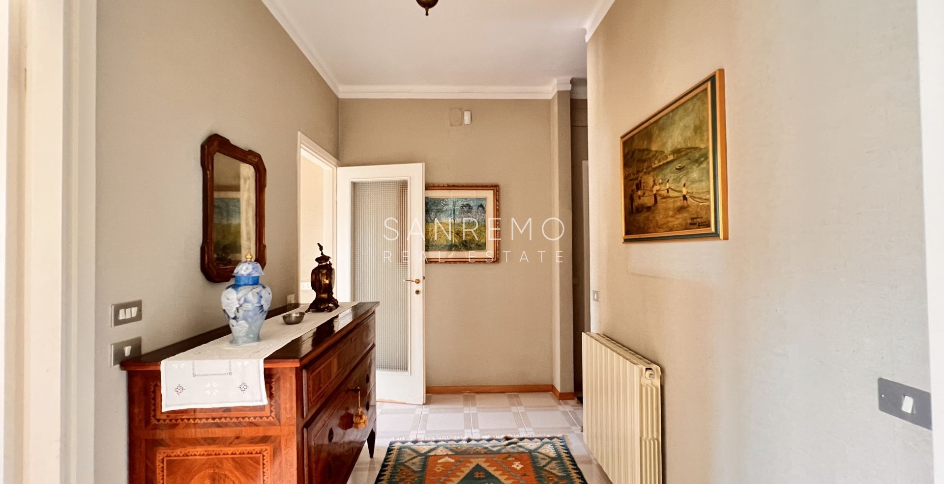 large apartment with terraces and garden in a great building with concierge