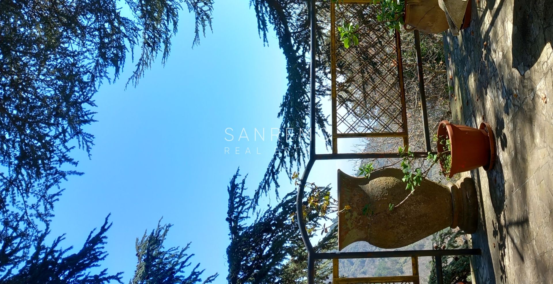 Villa on 2 floors in San Romolo