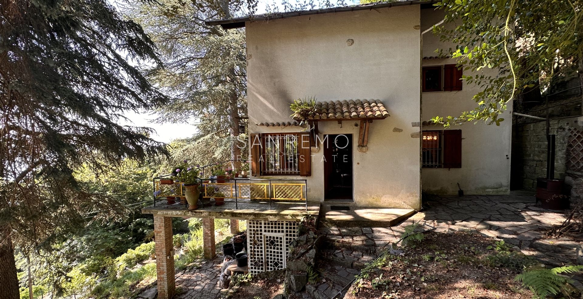 Villa on 2 floors in San Romolo