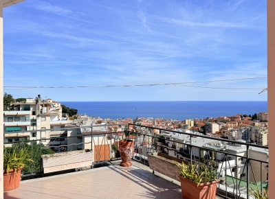 Penthouse for sale in Sanremo with sea view
